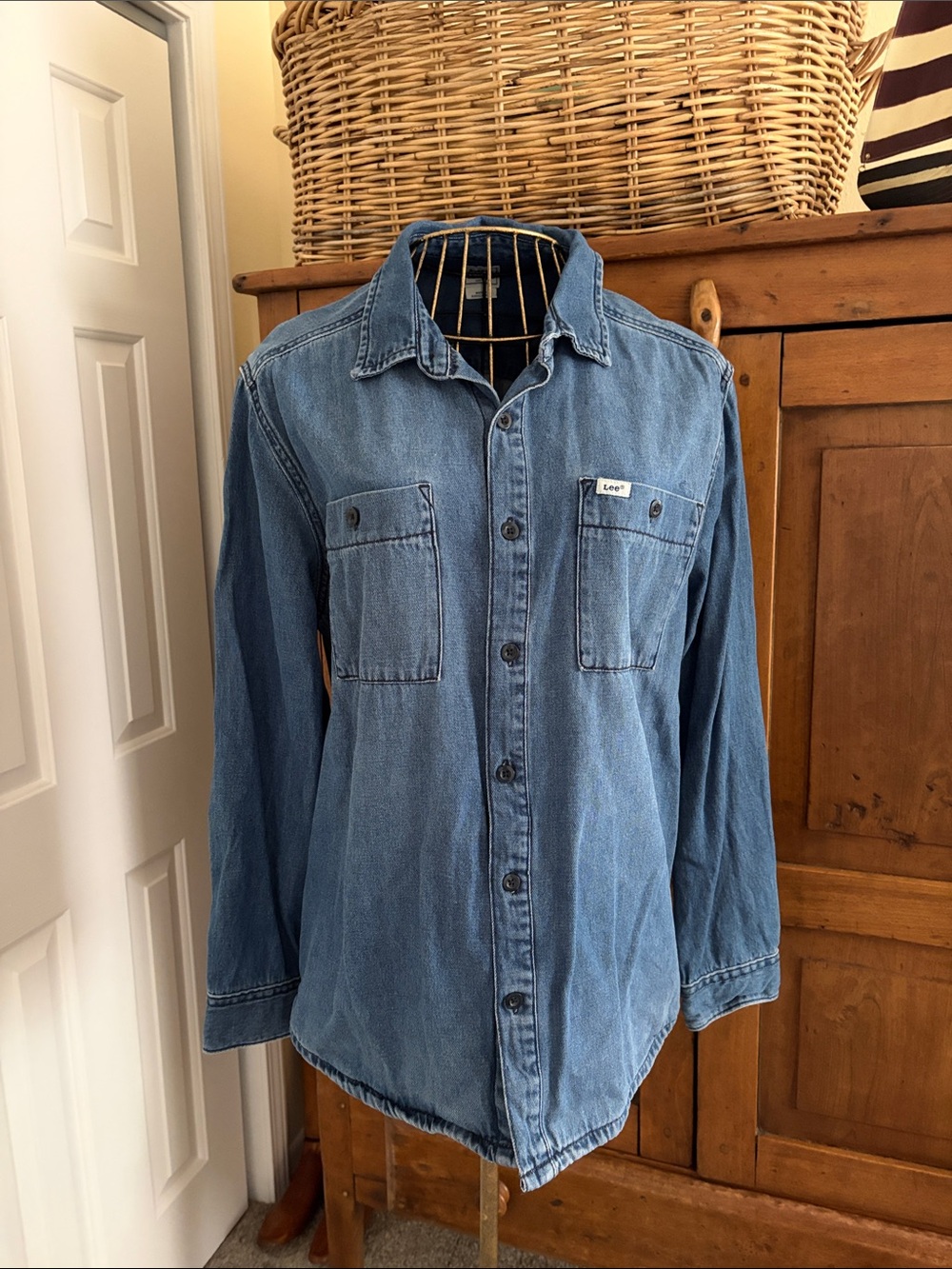VINTAGE Lee Heavyweight Men’s Denim Button-Down Workwear Shirt 100% Cotton